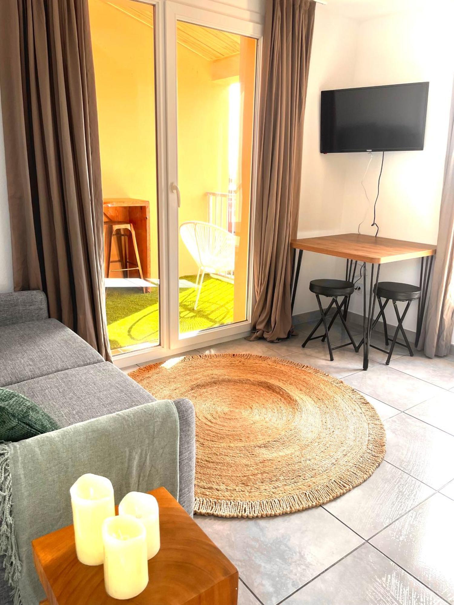 Residence Hoteliere Les Hameaux De Saint Cyprien 25 M2 Lecci Εξωτερικό φωτογραφία